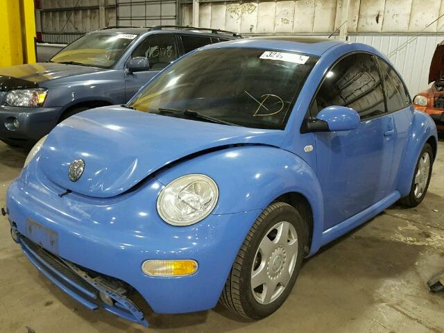 3VWCC21C41M423300 - 2001 VOLKSWAGEN NEW BEETLE 蓝色 照片 2