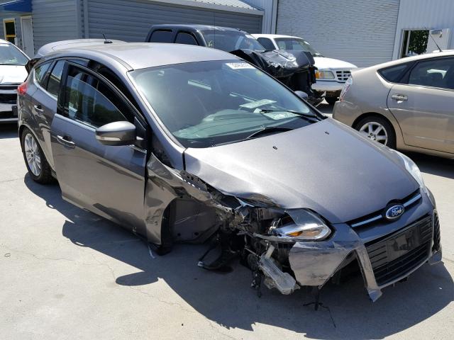 1FAHP3M21CL176608 - 2012 FORD FOCUS SEL GRAY photo 1