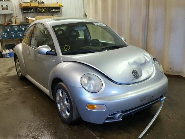 3VWCD21C32M414232 - 2002 VOLKSWAGEN NEW BEETLE 银色 照片 1