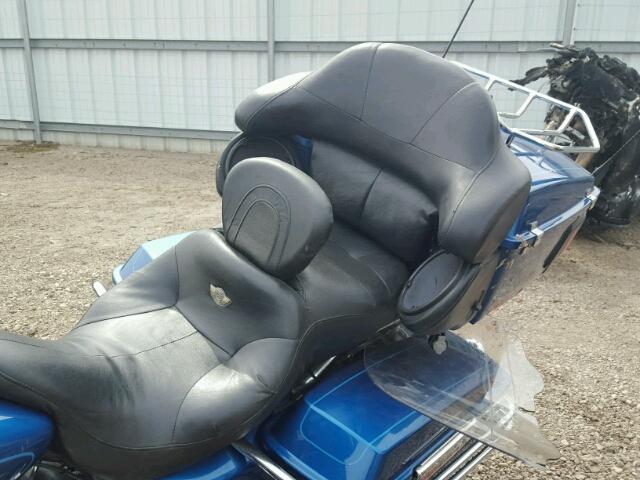 1HD1FCW195Y631924 - 2005 HARLEY-DAVIDSON FLHTCUI BLUE photo 6