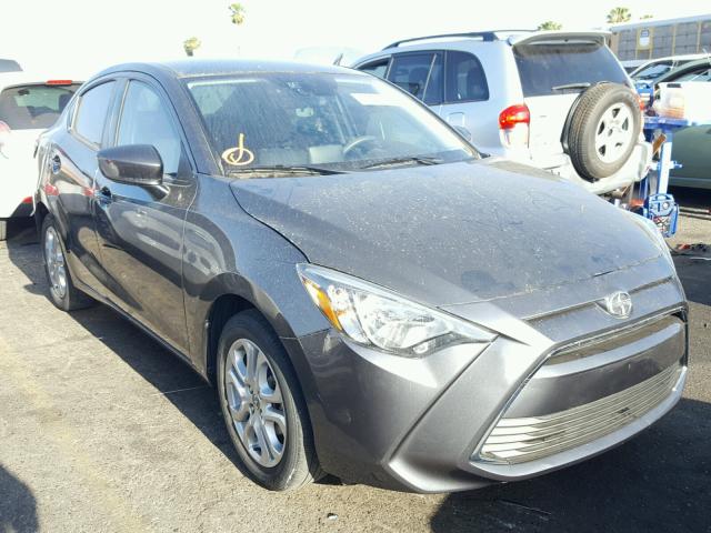 3MYDLBZV6GY128893 - 2016 TOYOTA SCION IA GRAY photo 1