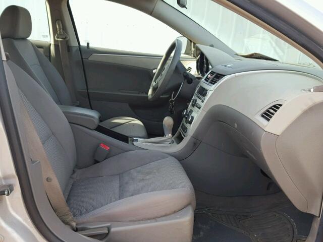 1G1ZG57B89F140727 - 2009 CHEVROLET MALIBU LS ვერცხლისფერი ფოტო 5