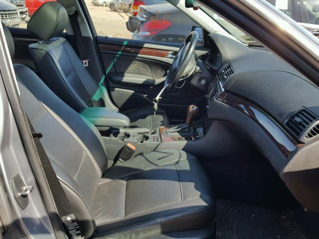 WBAEW53494PN34821 - 2004 BMW 330 XI GRAY photo 5