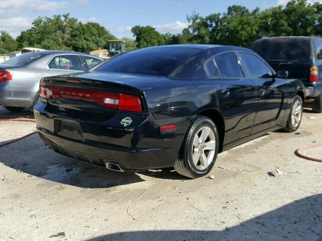 2C3CDXBG4EH266570 - 2014 DODGE CHARGER SE BLACK photo 4