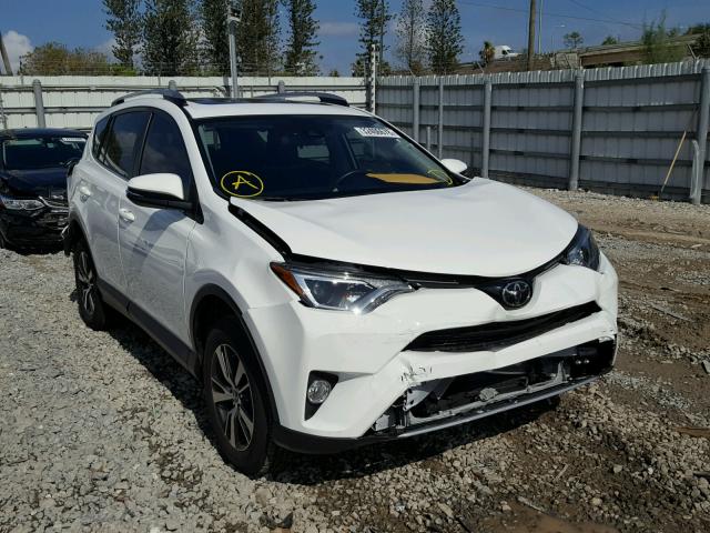 JTMWFREV1HJ721113 - 2017 TOYOTA RAV4 XLE WHITE photo 1