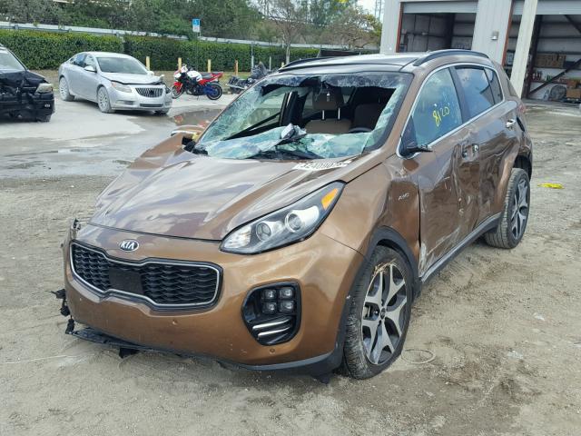 KNDPRCA61J7371220 - 2018 KIA SPORTAGE S BROWN photo 2