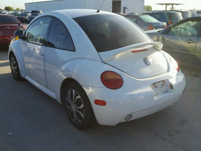 3VWBB61C8WM041588 - 1998 VOLKSWAGEN NEW BEETLE 白色 照片 3