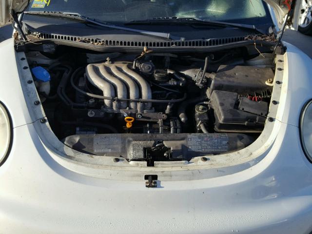 3VWBB61C8WM041588 - 1998 VOLKSWAGEN NEW BEETLE 白色 照片 7