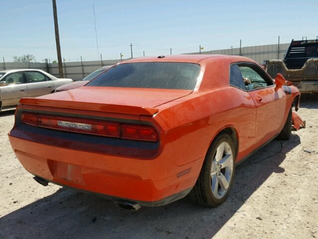 2B3LJ54TX9H598779 - 2009 DODGE CHALLENGER ORANGE photo 4