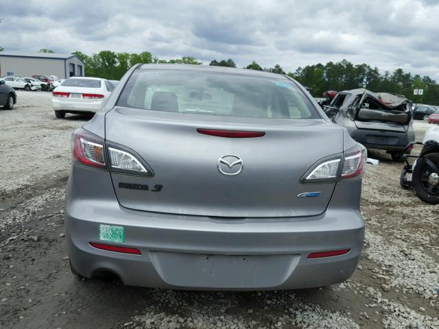 JM1BL1U72D1800845 - 2013 MAZDA 3 I GRAY photo 9