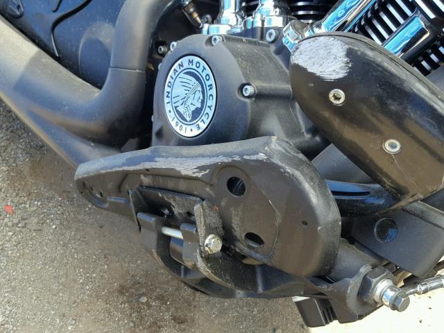 56KTCDAAXH3344149 - 2017 INDIAN MOTORCYCLE CO. CHIEFTAIN BLACK photo 9