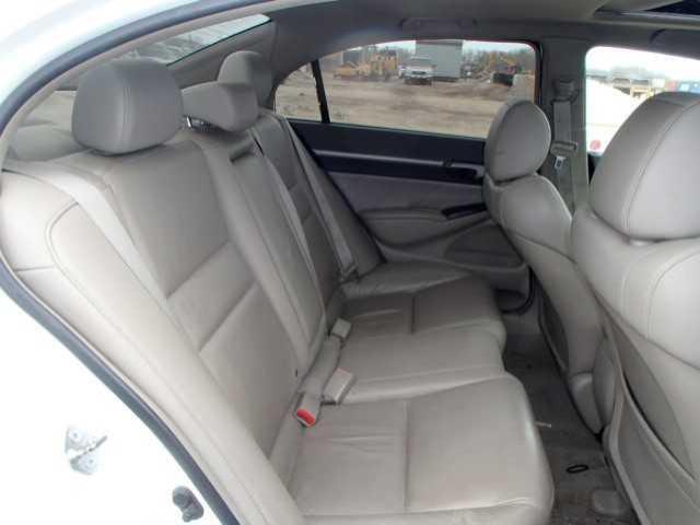 2HGFA1E05AH005490 - 2010 HONDA CIVIC EXL თეთრი ფოტო 6