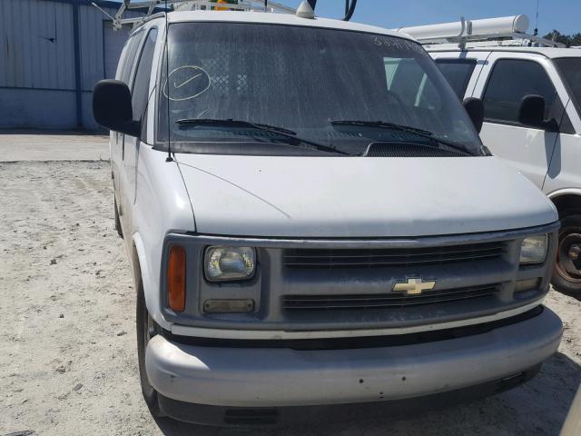 1GCFG25W0Y1200526 - 2000 CHEVROLET EXPRESS G2 WHITE photo 9