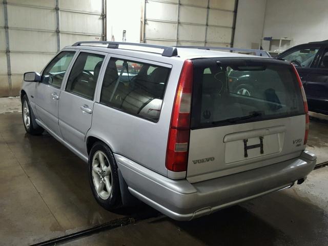 YV1LW5640W2445557 - 1998 VOLVO V70 GLT/AW SILVER photo 3