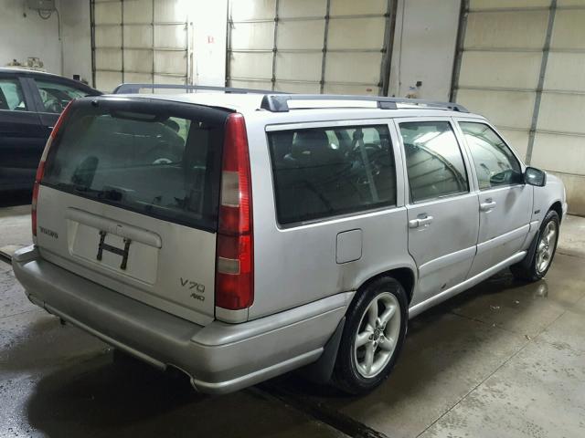 YV1LW5640W2445557 - 1998 VOLVO V70 GLT/AW SILVER photo 4