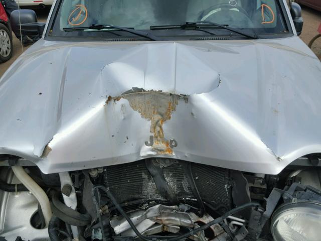 1J4GL38K03W622722 - 2003 JEEP LIBERTY RE SILVER photo 7
