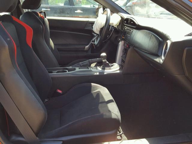 JF1ZNAA19D2725327 - 2013 TOYOTA SCION FR-S ნარინჯისფერი ფოტო 5