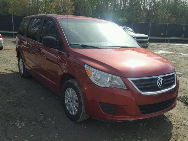 2V8HW44139R601339 - 2009 VOLKSWAGEN ROUTAN S წითელი ფოტო 1