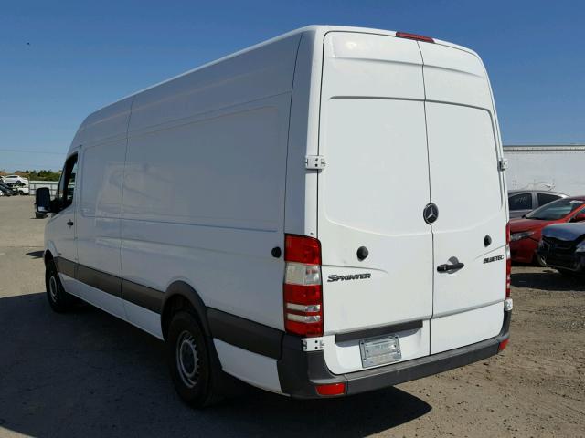 WD3PE8CC7D5785219 - 2013 MERCEDES-BENZ SPRINTER 2 WHITE photo 3