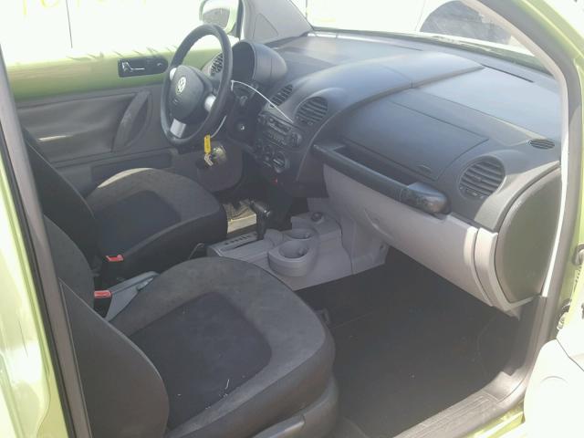 3VWBK21C92M410820 - 2002 VOLKSWAGEN NEW BEETLE მწვანე ფოტო 5