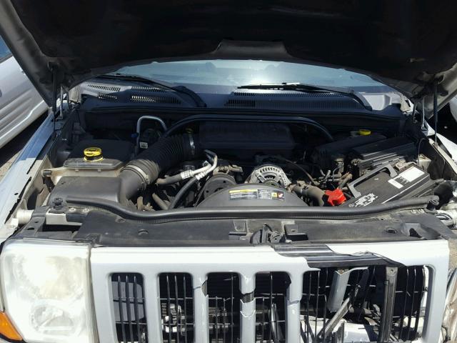 1J8HH48K66C355683 - 2006 JEEP COMMANDER SILVER photo 7