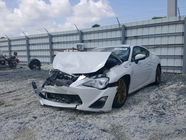 JF1ZNAA15E9703415 - 2014 TOYOTA SCION FR-S თეთრი ფოტო 2