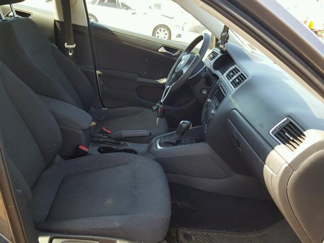 3VW2K7AJ6CM322255 - 2012 VOLKSWAGEN JETTA BASE 灰色 照片 5