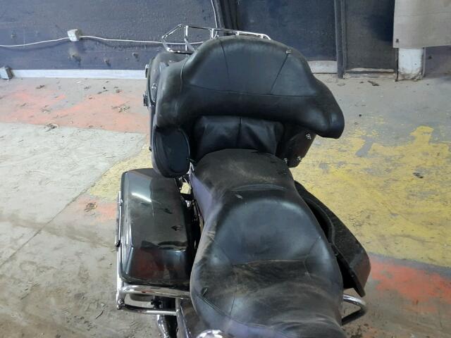 1HD1FCW176Y625587 - 2006 HARLEY-DAVIDSON FLHTCUI Сұр фото 6