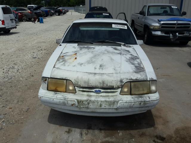 1FACP41M2NF114321 - 1992 FORD MUSTANG LX WHITE photo 9