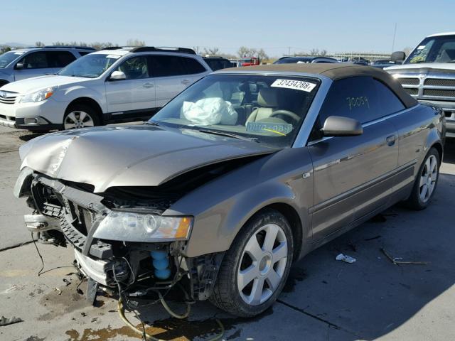 WAUAT48H14K024960 - 2004 AUDI A4 3.0 CAB BEIGE photo 2