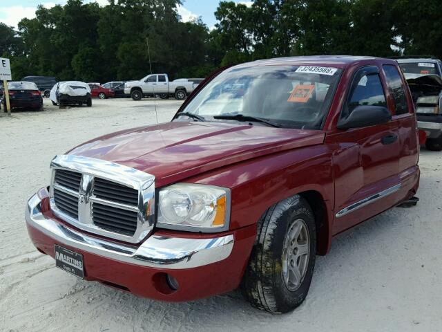 1D7HE52N56S578124 - 2006 DODGE DAKOTA LAR RED photo 2