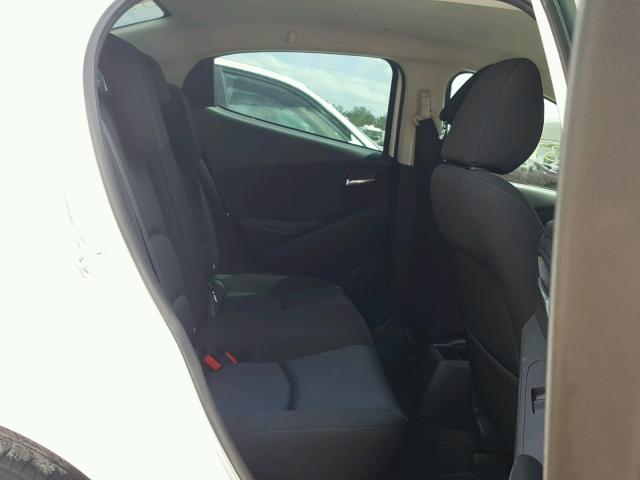 3MYDLBZV5GY107730 - 2016 TOYOTA SCION IA WHITE photo 6