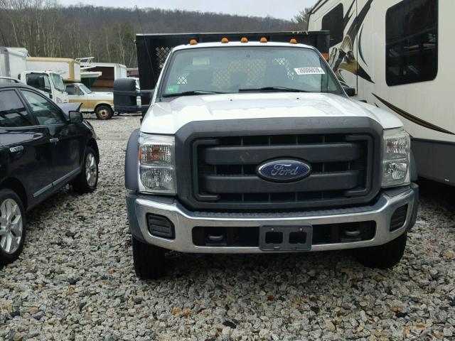 1FDUF5GT1FEB46363 - 2015 FORD F550 SUPER WHITE photo 5