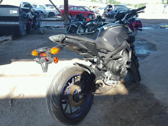 JYARN33E3EA000122 - 2014 YAMAHA FZ09 GRAY photo 4