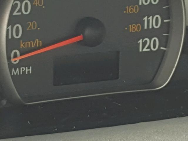 1G8AG52F83Z158272 - 2003 SATURN ION LEVEL WHITE photo 8