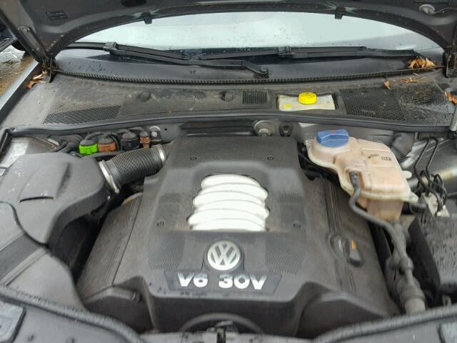 WVWRH63B54P198281 - 2004 VOLKSWAGEN PASSAT GLX 银色 照片 7