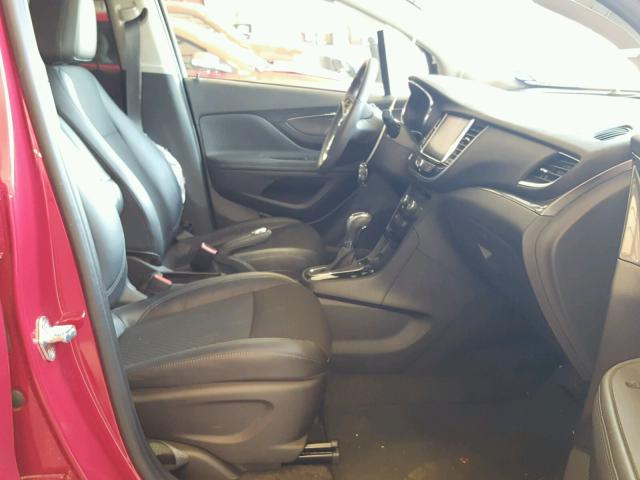 KL4CJASB3HB033518 - 2017 BUICK ENCORE PRE RED photo 5