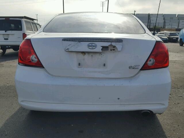 JTKDE177X50049945 - 2005 TOYOTA SCION TC 白色 照片 9