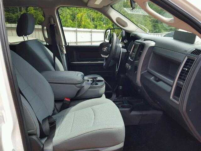 3C63RRGJ5HG597148 - 2017 RAM 3500 ST WHITE photo 5