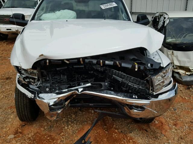 3C63RRGJ5HG597148 - 2017 RAM 3500 ST WHITE photo 7