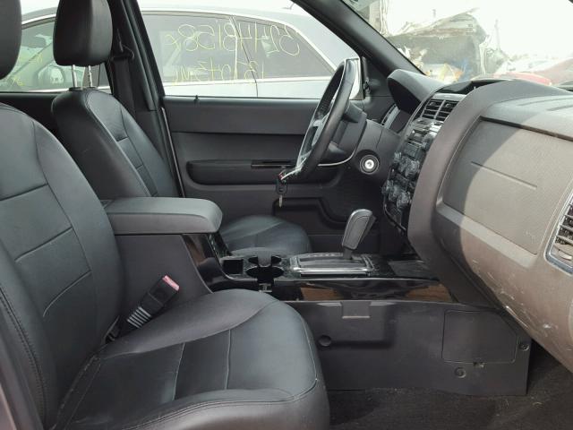 1FMCU94188KC40269 - 2008 FORD ESCAPE LIM GRAY photo 5