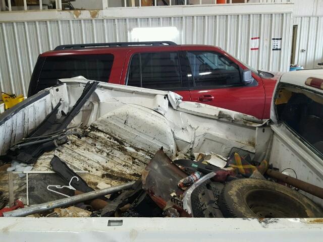 3GCEC14VX6G224163 - 2006 CHEVROLET SILVERADO WHITE photo 6