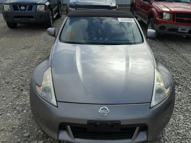 JN1AZ4FH3AM304483 - 2010 NISSAN 370Z SILVER photo 9