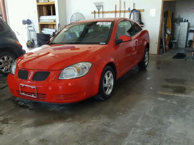 1G2AL18F487206133 - 2008 PONTIAC G5 RED photo 2