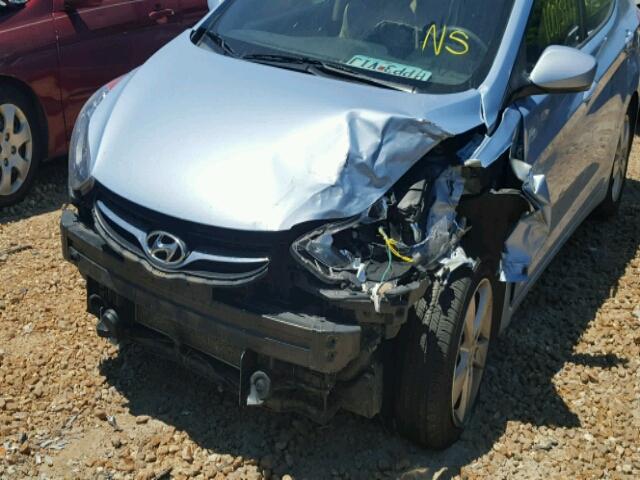 KMHDH4AE1DU719439 - 2013 HYUNDAI ELANTRA BLUE photo 9