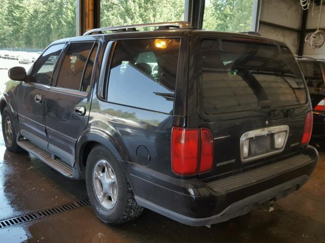 5LMPU28L7XLJ13345 - 1999 LINCOLN NAVIGATOR შავი ფოტო 3