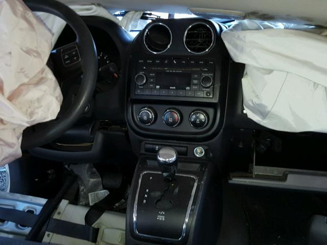 1C4NJCBB2DD258232 - 2013 JEEP COMPASS SP SILVER photo 9