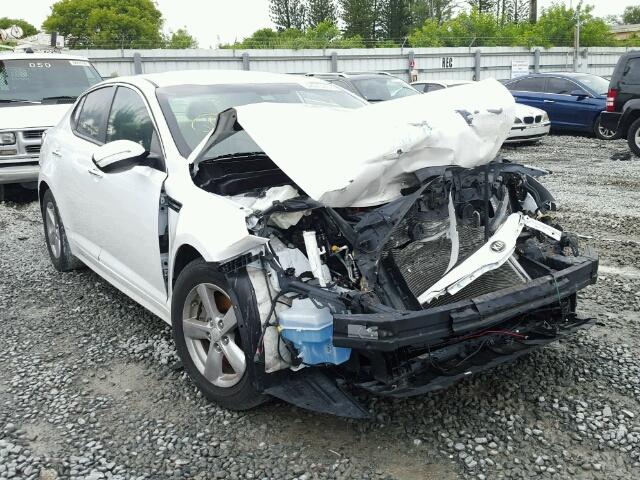 5XXGM4A78FG457037 - 2015 KIA OPTIMA LX WHITE photo 1