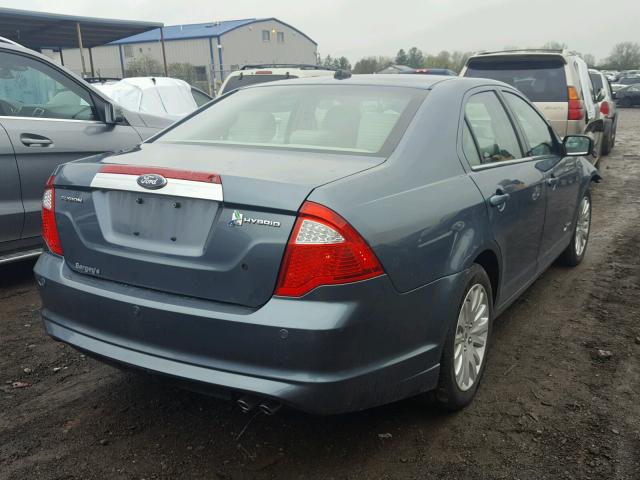 3FADP0L32BR116974 - 2011 FORD FUSION HYB BLUE photo 4