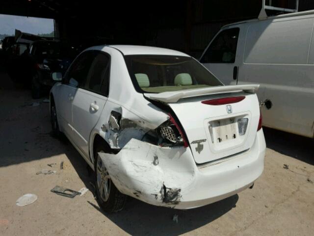 1HGCM56396A015830 - 2006 HONDA ACCORD WHITE photo 3